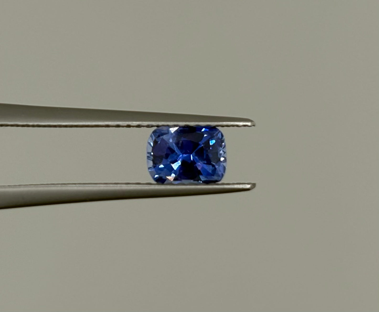 Saphir Bleu 1.03ct