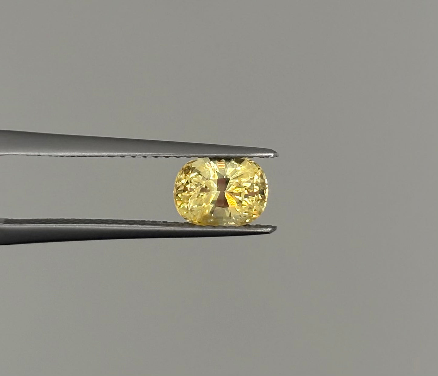 Saphir Jaune non chauffé 1.75ct