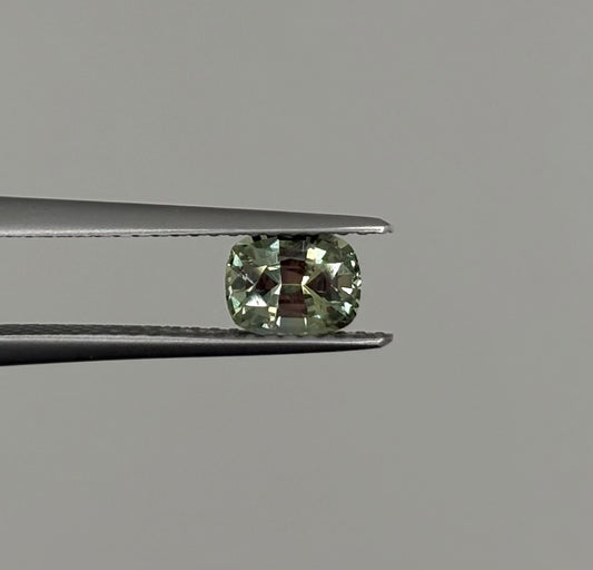 Saphir Vert non chauffé 0.85ct