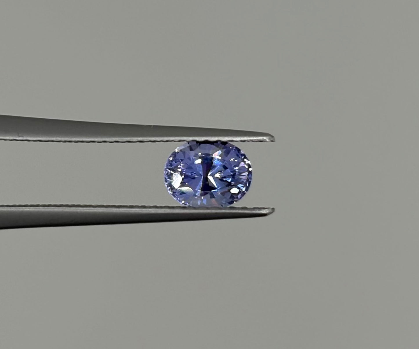 Saphir Violet non chauffé 0.98ct