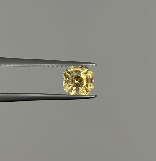 Saphir Jaune non chauffé 1.36ct