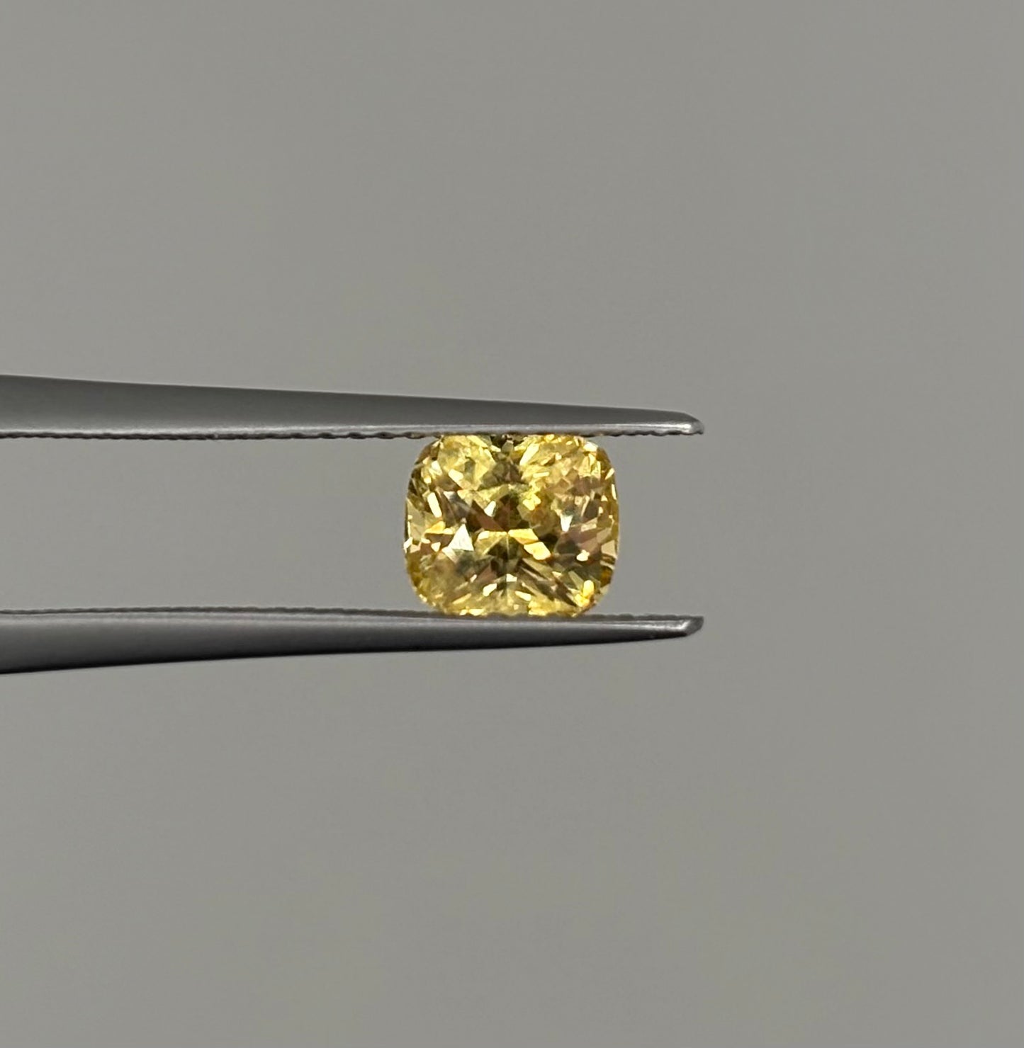 Saphir Jaune non chauffé 1.54ct