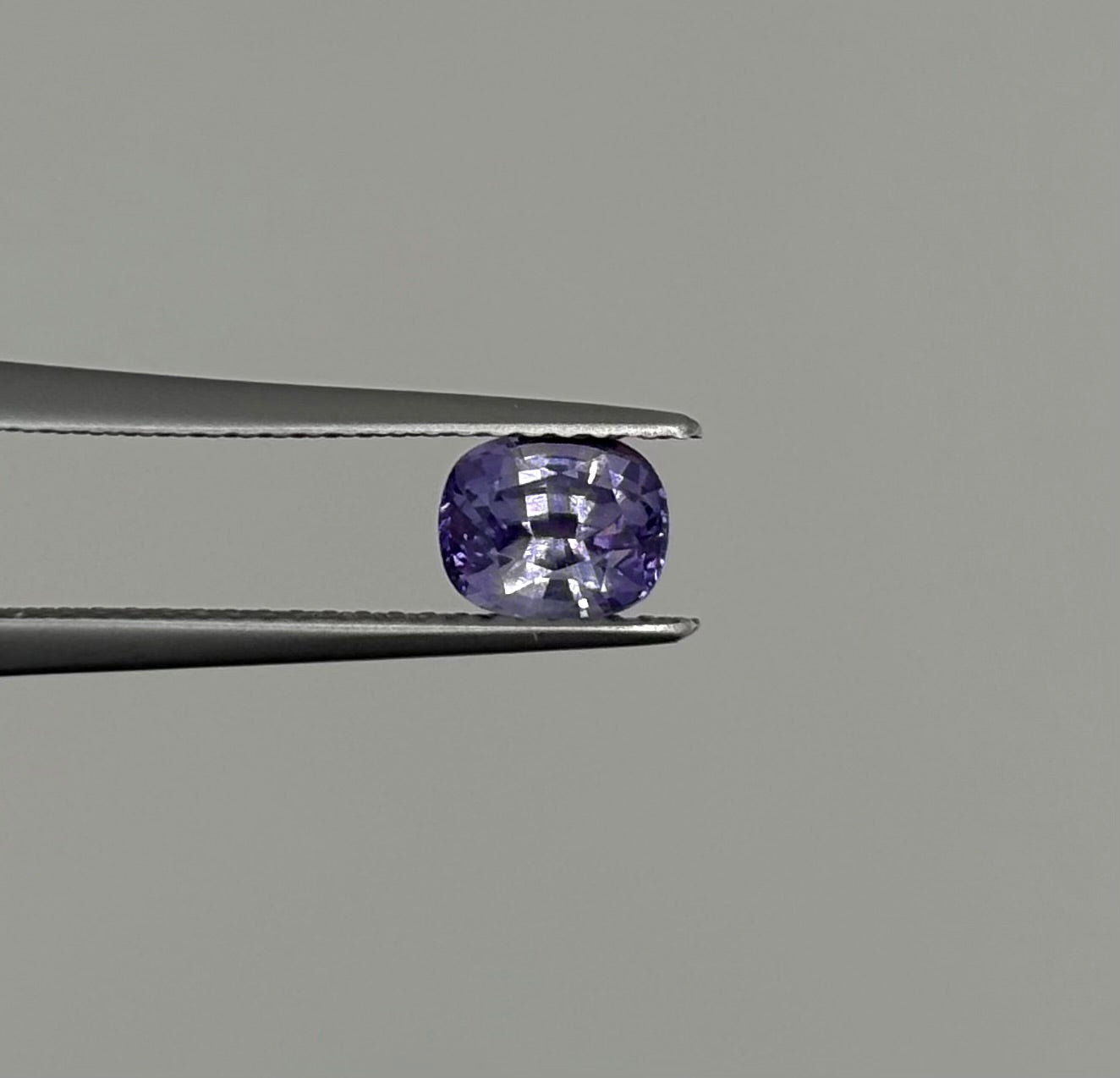 Saphir Violet 1.04ct