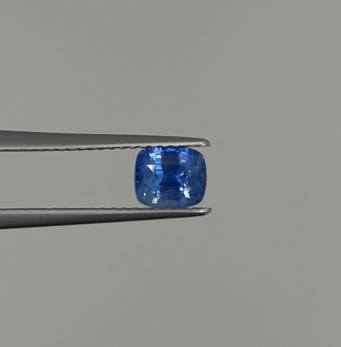 Saphir Bleu non chauffé 1.04ct