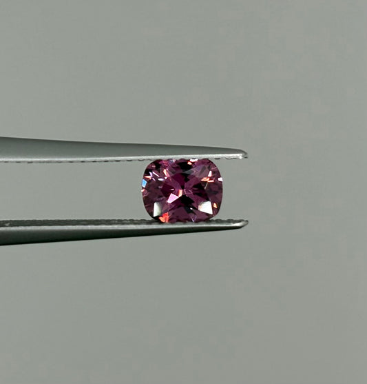 Spinelle Rose violacé 0.67ct