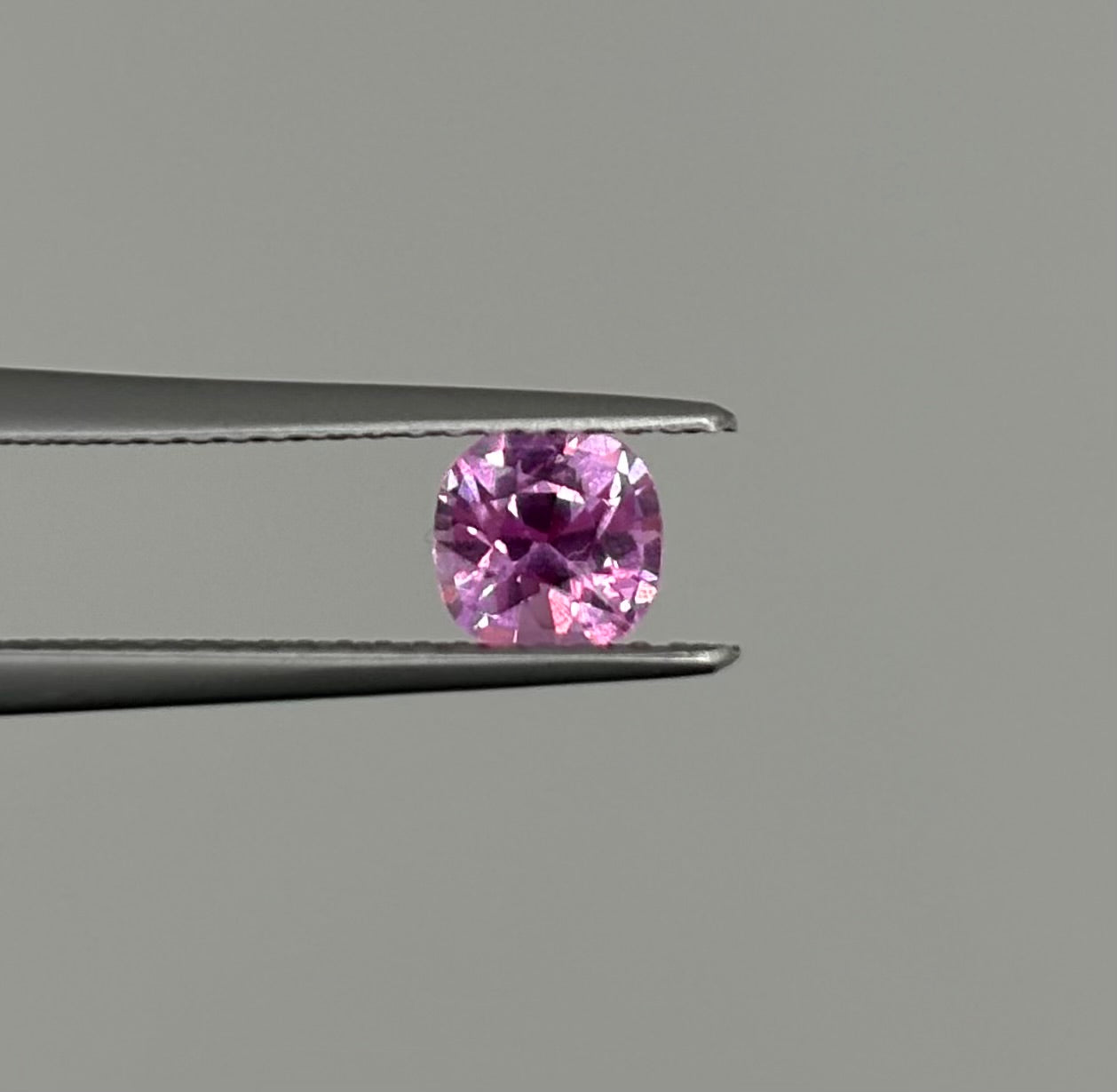 Saphir Rose 0.65ct