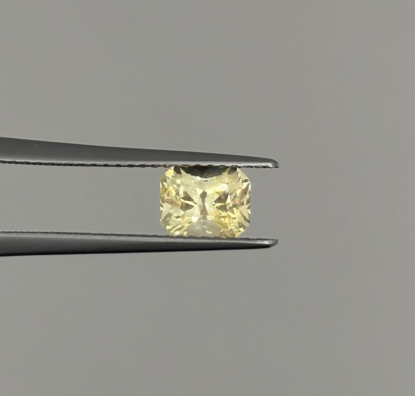 Saphir Jaune non chauffé 1.44ct